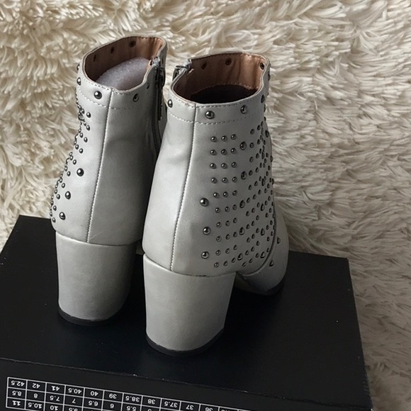 Weekend sale only! $10 Michael Antonio meiko boots - Picture 8 of 8